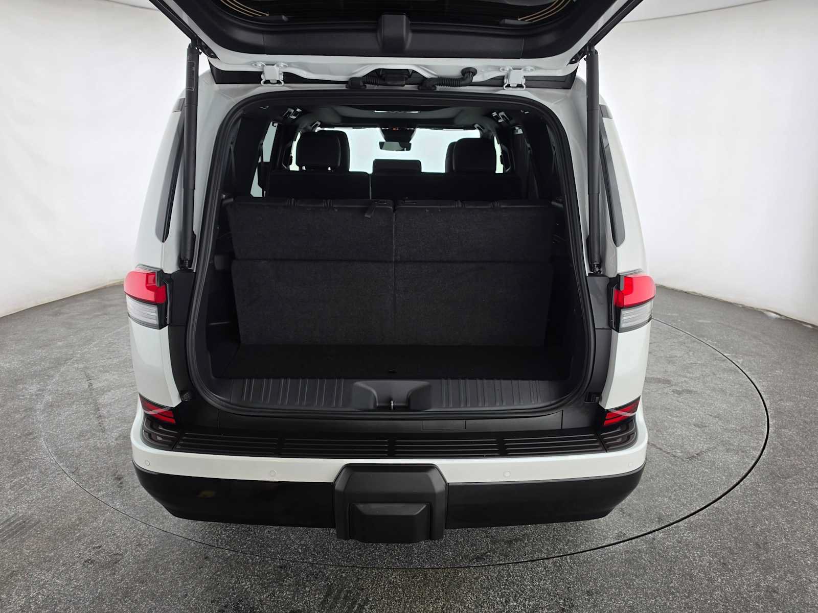 Certified 2026 Lexus GX 550 w/ Cold Area Package AWD/4WD image 15
