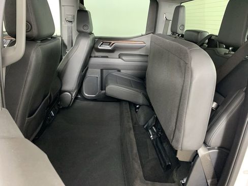 Used 2025 GMC Sierra 1500 SLT image 33