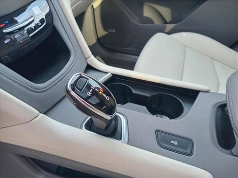 Used 2019 Cadillac XT5 Luxury image 16