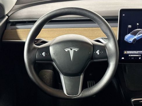 Used 2022 Tesla Model Y Performance image 13