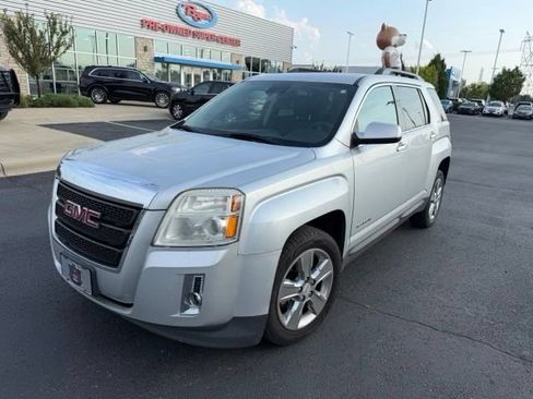 Used 2015 GMC Terrain SLT w/ Open Road Package FWD image 2