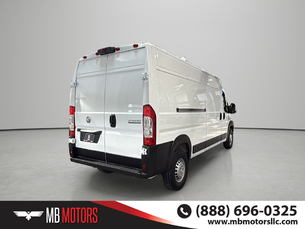Used 2025 RAM ProMaster 2500 w/ Convenience Group FWD image 4