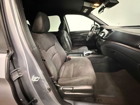 Used 2022 Honda Pilot Sport image 13