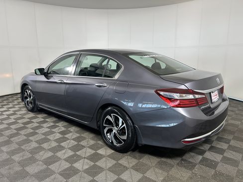 Used 2017 Honda Accord LX image 3