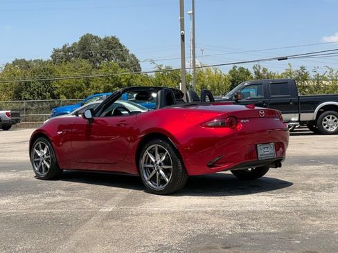 Used 2022 MAZDA MX-5 Miata Grand Touring RWD image 5