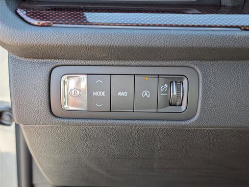 New 2026 Chevrolet Traverse Z71 image 21