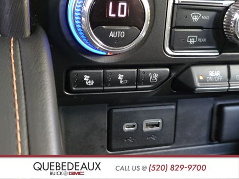 Used 2021 GMC Yukon AT4 AWD/4WD image 21