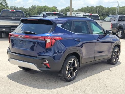 Used 2024 Kia Seltos EX FWD image 5