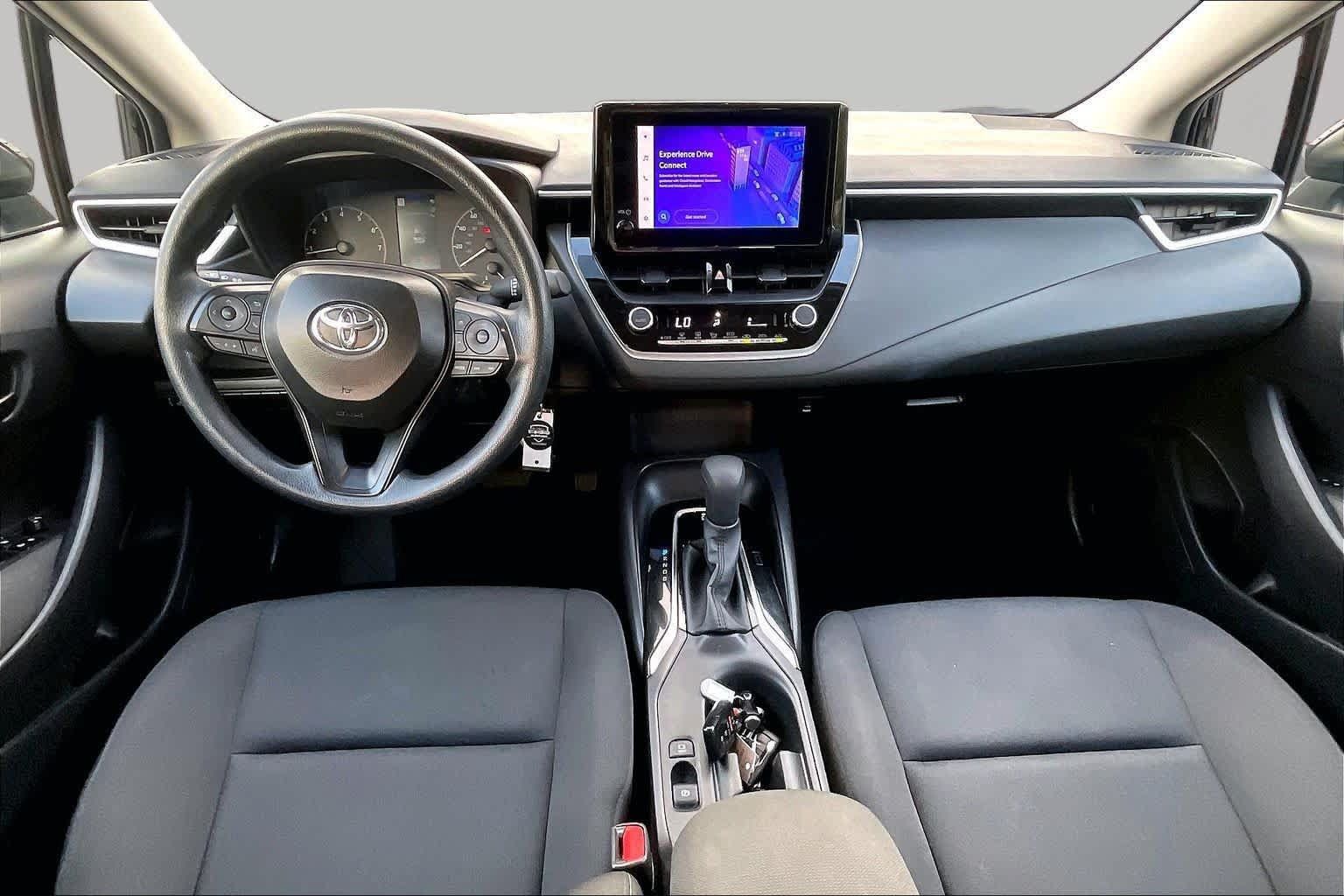 Used 2025 Toyota Corolla LE FWD image 15