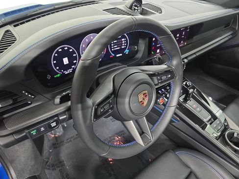 Used 2025 Porsche 911 Carrera S RWD image 4