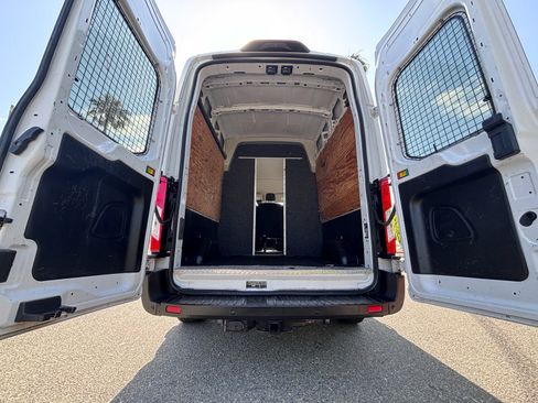 Used 2021 Ford Transit 250 148 High Roof RWD image 7