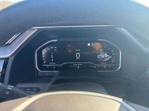 Used 2024 GMC Sierra 3500 Denali w/ Denali Reserve Package image 13