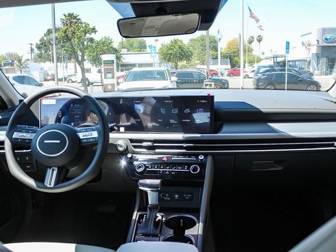 New 2025 Hyundai Sonata SE FWD image 13