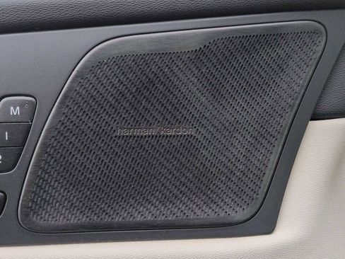 Used 2020 Volvo XC60 T5 Momentum image 32