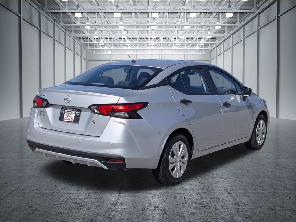 Used 2025 Nissan Versa S FWD image 8