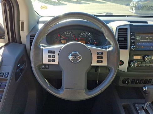 Used 2019 Nissan Frontier SV w/ Value Truck Package AWD/4WD image 19