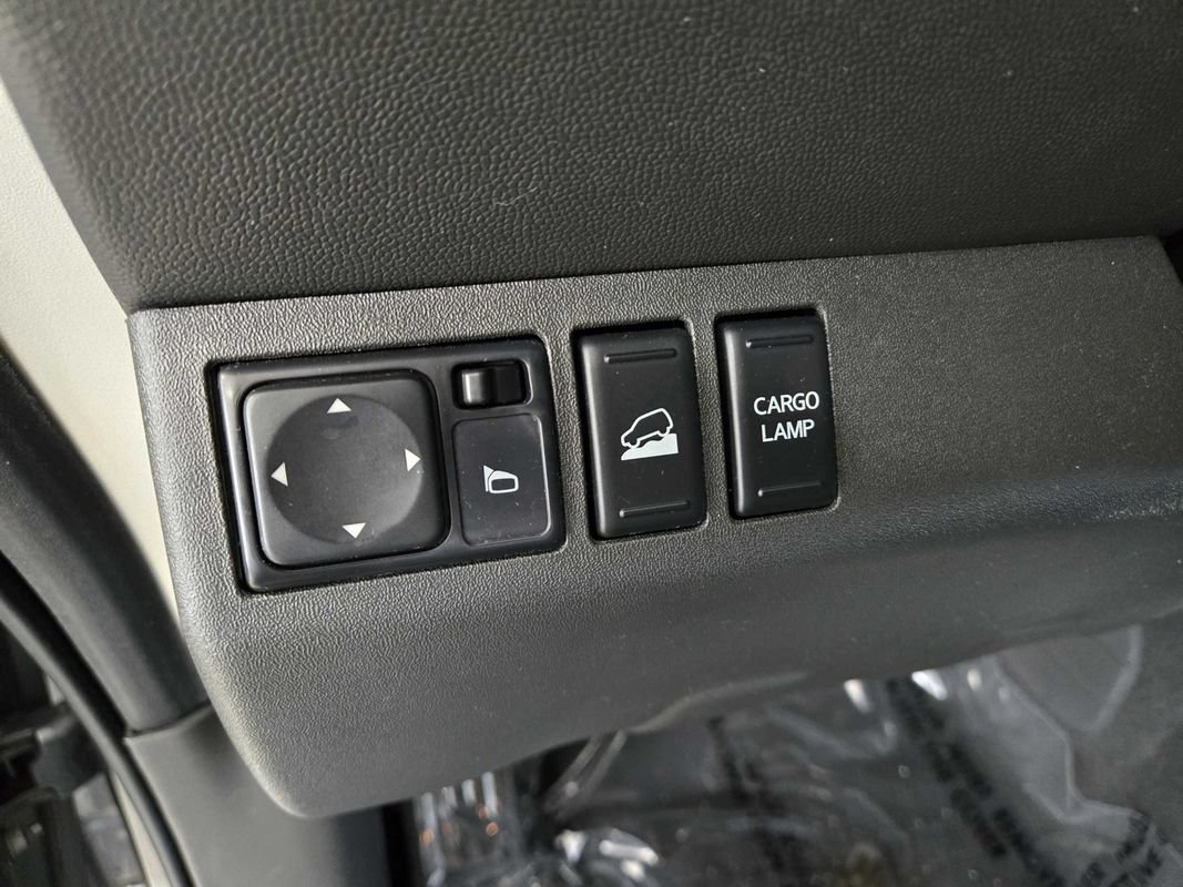 Used 2020 Nissan Frontier PRO-4X AWD/4WD image 13