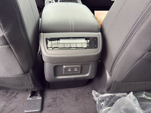 New 2026 Nissan Pathfinder SV AWD/4WD image 32