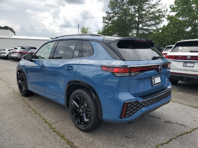 New 2026 Volkswagen Tiguan SE R-Line FWD image 6