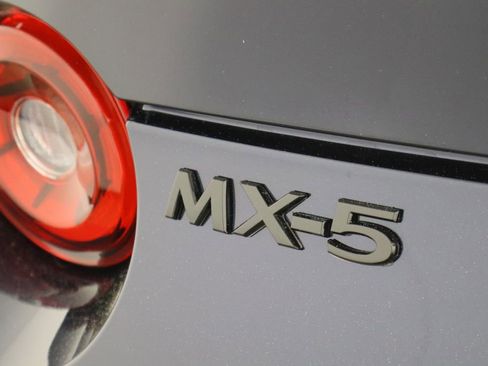 Used 2025 MAZDA MX-5 Miata RF Club image 39