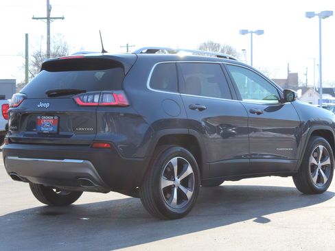 Used 2019 Jeep Cherokee Limited image 7