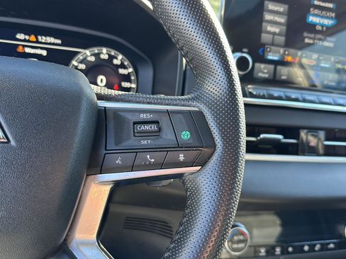 Used 2024 Mitsubishi Outlander SE Black Edition image 19