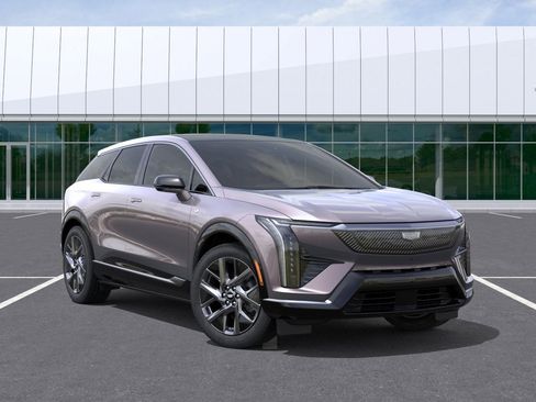 New 2026 Cadillac Optiq Luxury 1 image 7