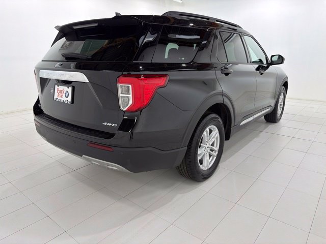 Used 2021 Ford Explorer XLT w/ Equipment Group 202A AWD/4WD image 3