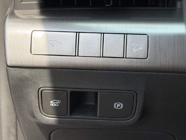 Certified 2026 Hyundai Kona Limited FWD image 35