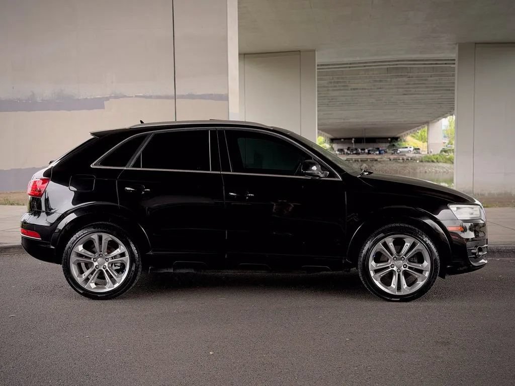 Used 2015 Audi Q3 2.0T Prestige w/ Prestige Package AWD/4WD image 9