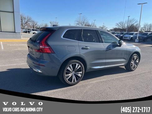 Certified 2023 Volvo XC60 B5 Plus w/ Climate Package image 5