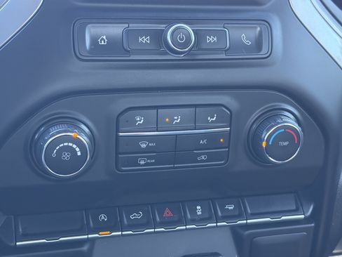 Used 2022 Chevrolet Silverado 1500 Custom RWD image 17