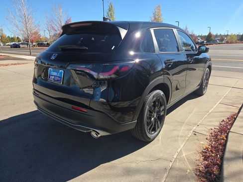 New 2026 Honda HR-V Sport image 4