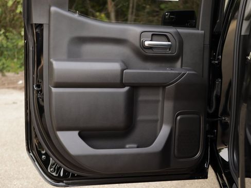 New 2025 Chevrolet Silverado 1500 Custom image 28