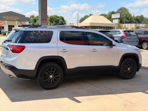 Used 2019 GMC Acadia SLT FWD image 9