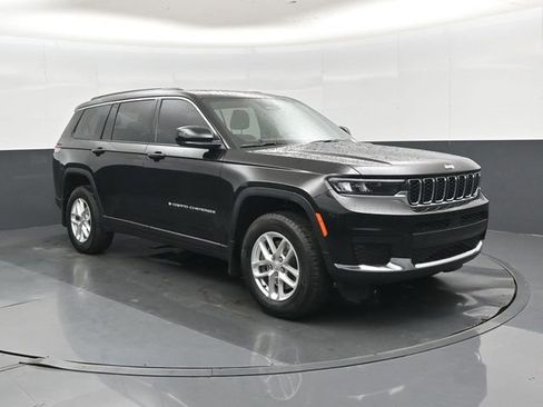 New 2025 Jeep Grand Cherokee L Laredo RWD image 1