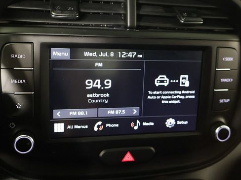 Used 2025 Kia Soul LX w/ LX Technology Package FWD image 40
