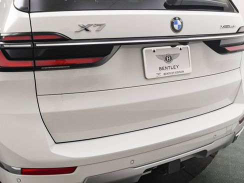 Used 2023 BMW X7 xDrive40i w/ Dynamic Handling Package image 25