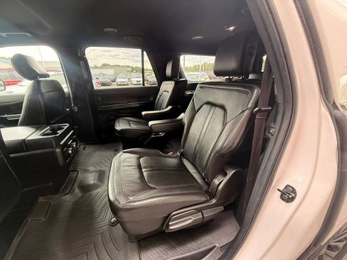 Used 2019 Ford Expedition Max Limited AWD/4WD image 14