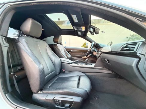 Used 2014 BMW 435i Coupe w/ Technology Package RWD image 11