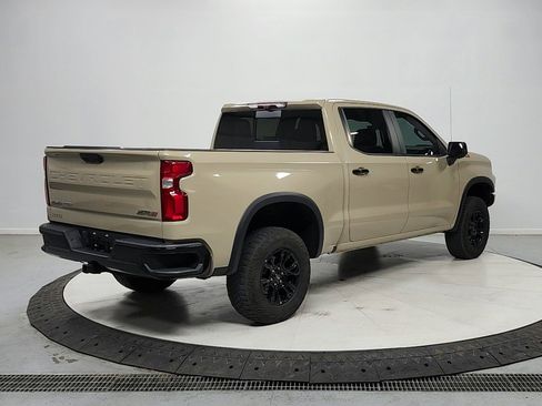 Used 2023 Chevrolet Silverado 1500 ZR2 w/ Technology Package AWD/4WD image 7