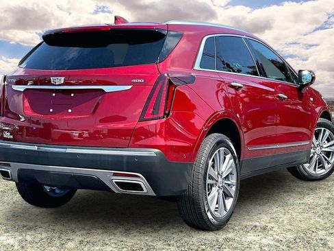 Used 2026 Cadillac XT5 Premium Luxury w/ Driver Assist Package AWD/4WD image 5