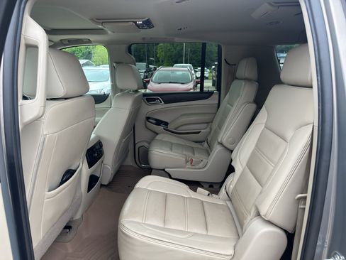 Used 2019 GMC Yukon XL Denali w/ Denali Ultimate Package RWD image 11