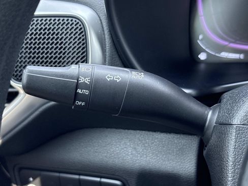 Used 2025 Kia Soul LX w/ LX Technology Package FWD image 28