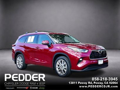 Used 2023 Toyota Highlander Limited