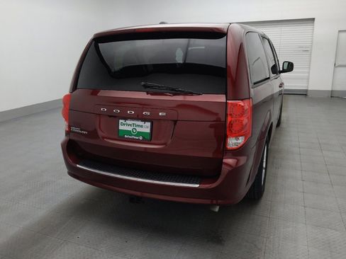 Used 2019 Dodge Grand Caravan SE FWD image 7