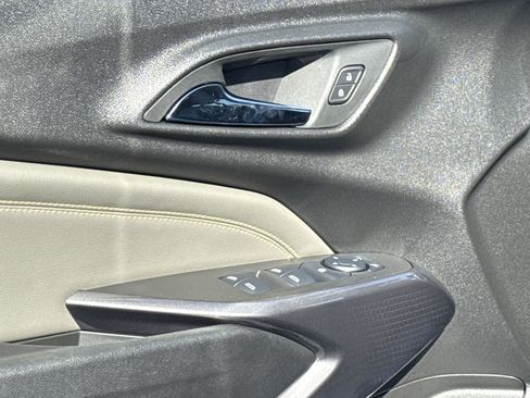 Certified 2025 Chevrolet Trax ACTIV w/ Driver Confidence Package image 15