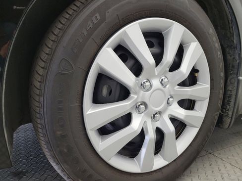 Used 2024 Nissan Sentra S image 31