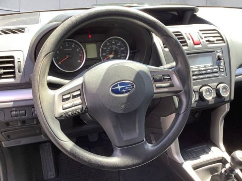 Used 2014 Subaru Forester 2.5i AWD/4WD image 9