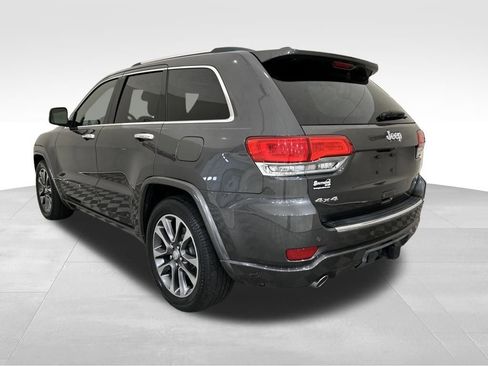 Used 2017 Jeep Grand Cherokee Overland image 3